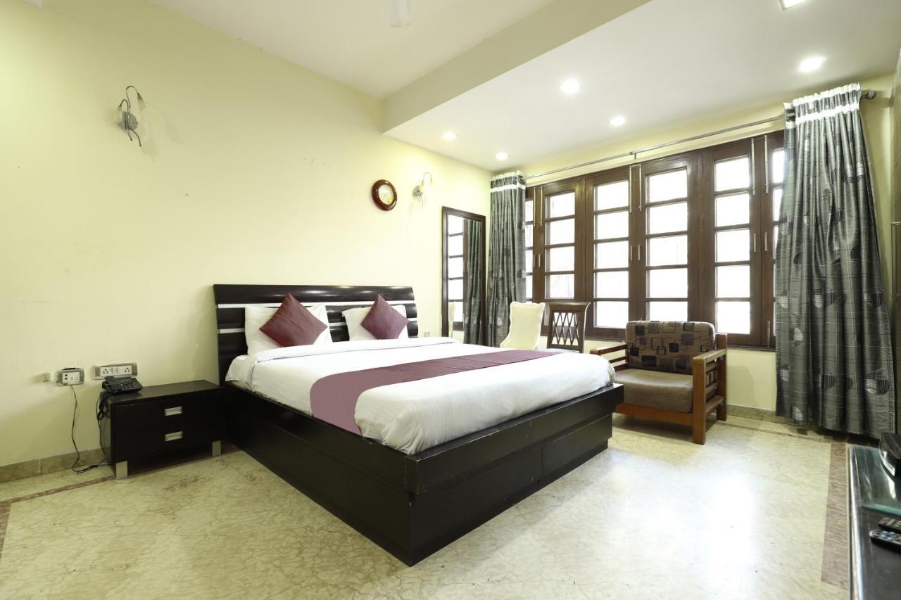 Hotel Livia Residency New Delhi Buitenkant foto